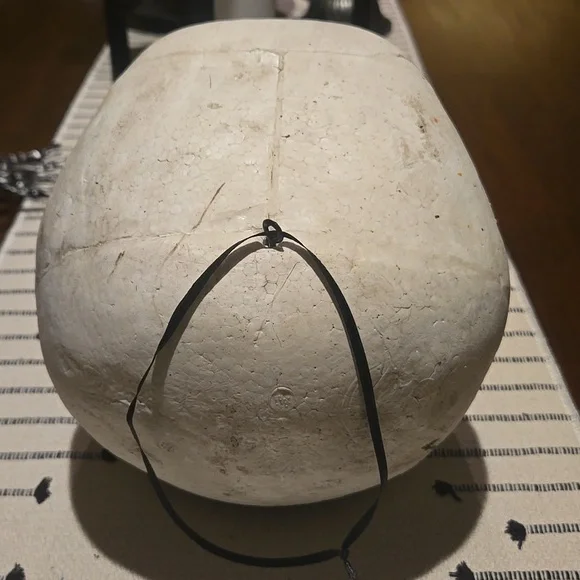 Halloween Skull - Picture 4 of 6